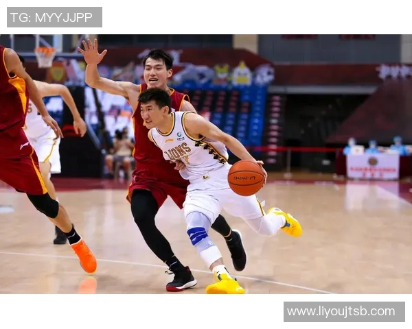 赛后复盘分析:上海排球队与南京排球队的竞技状态与表现对比 赛后复盘分析:上海排球队与南京排球队的竞技状态与表现对比